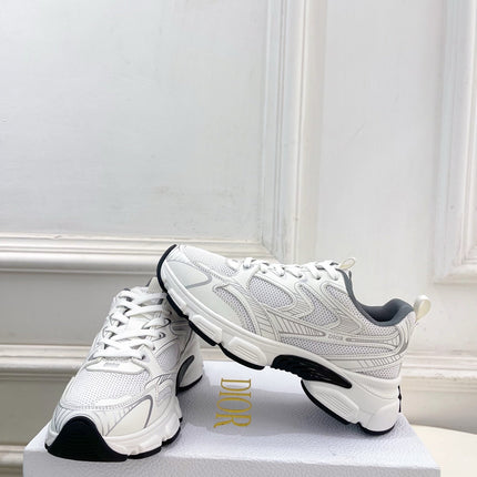 DIOR 26S SNEAKER IN WHITE GREY CALFSKIN AND MESH FABRIC