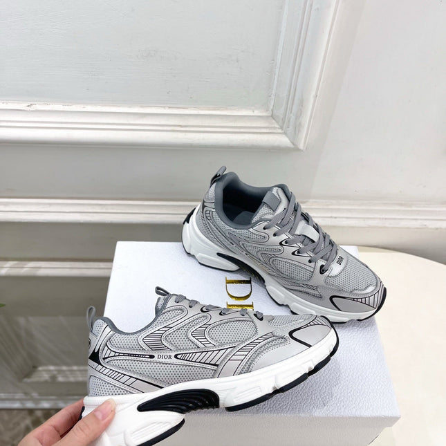 DIOR 26S SNEAKER IN GREY CALFSKIN AND MESH FABRIC