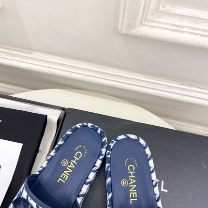 CHANEL 26S SANDALS 35 MM IN NAVY BLUE TWEED